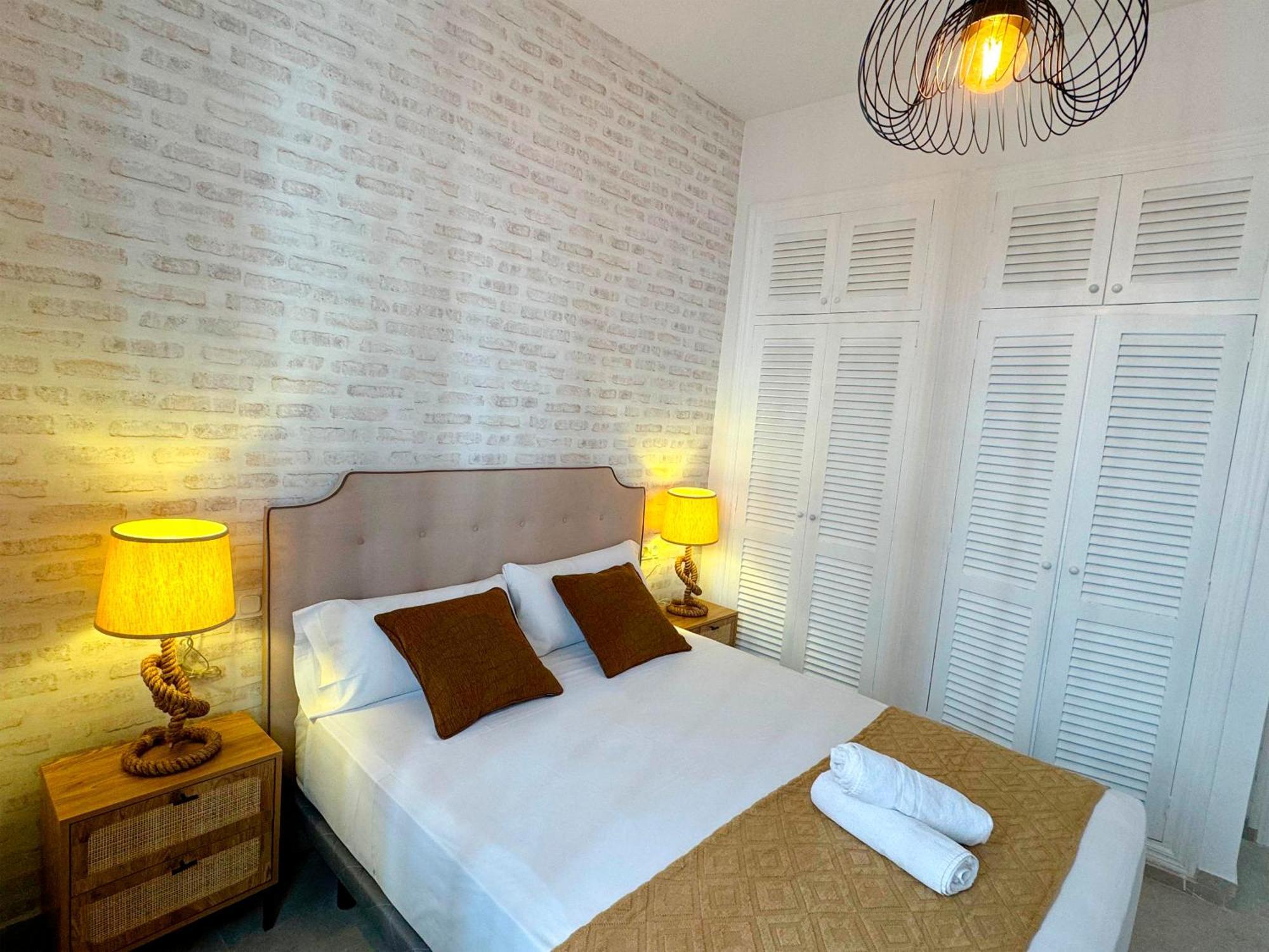 Apartamentos Plaza San Agustin 3000 غرناطة المظهر الخارجي الصورة